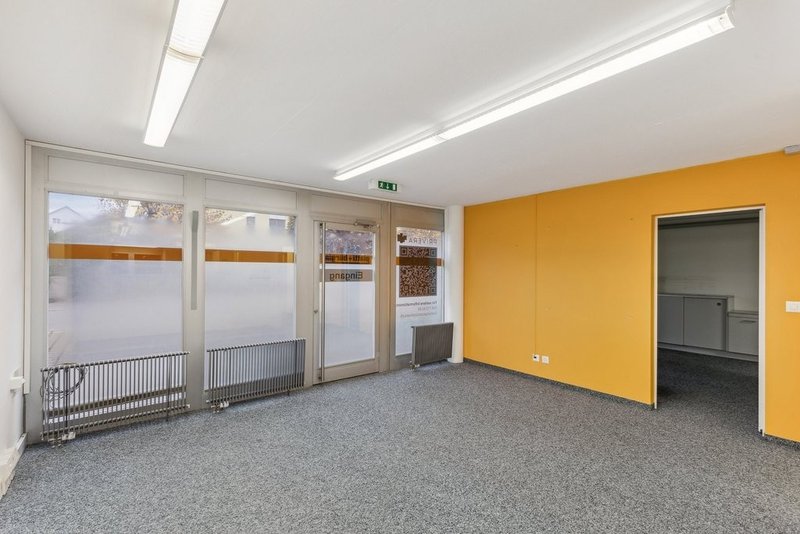 Foto 4 di Aufwiesenstrasse 4, Dietlikon
