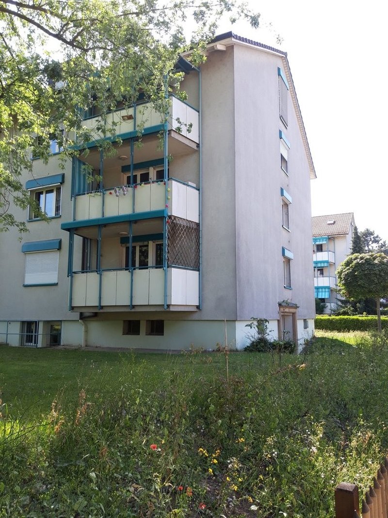 Foto 1 di Prattelerstrasse 12, Muttenz