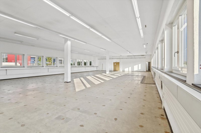 Foto 5 von Tämperlistrasse 2, Fällanden