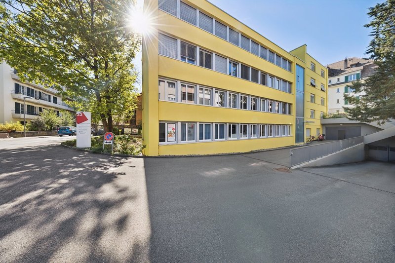 Foto 1 di Holzikofenweg 22, Bern