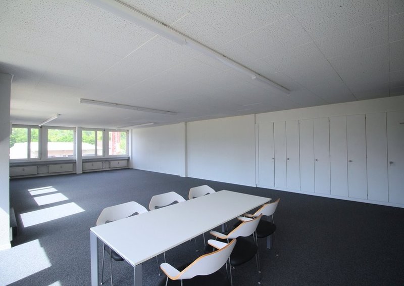 Foto 4 di Kanalstrasse 6, Dietikon
