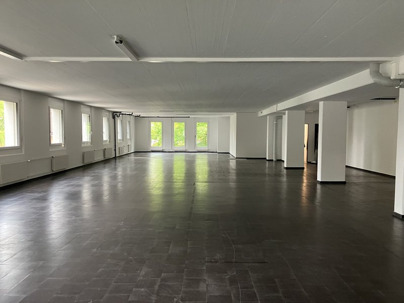 Foto 1 von Bahnhofstrasse 24, Männedorf