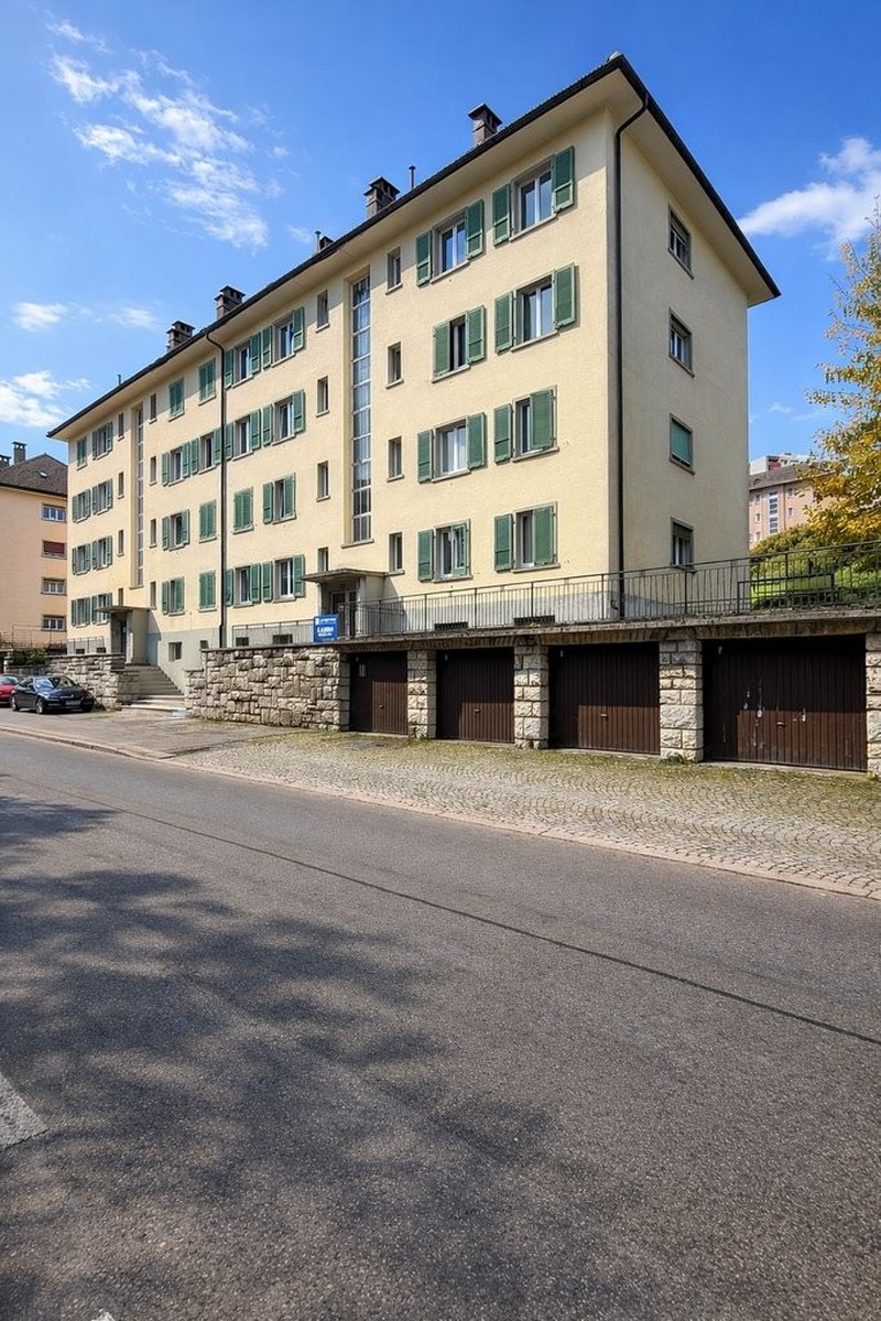 Foto 1 von Rue des Jeanneret 49, Le Locle