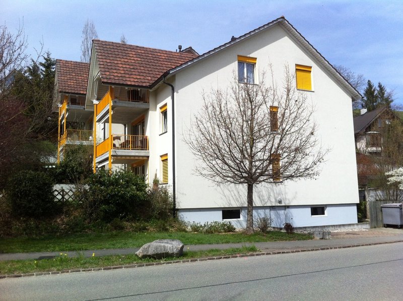Foto 1 di Hauptstrasse 16, Bennwil