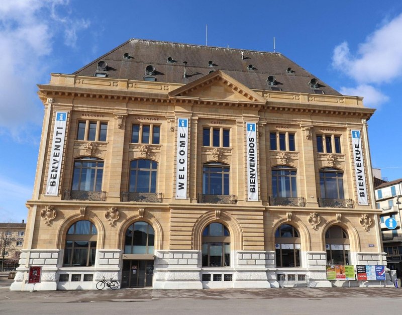 Foto 1 di Place du Port 2, Neuchâtel