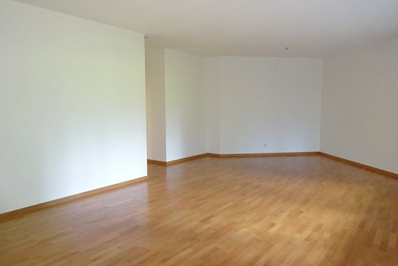 Foto 3 di Talgut-Zentrum 18, Ittigen
