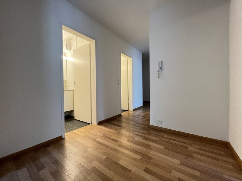 Foto 5 di Karl Jaspers-Allee 40, Basel