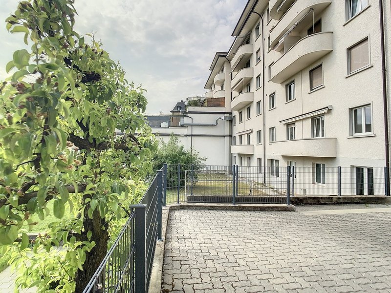 Foto 1 di Hauptstrasse 19, Duedingen