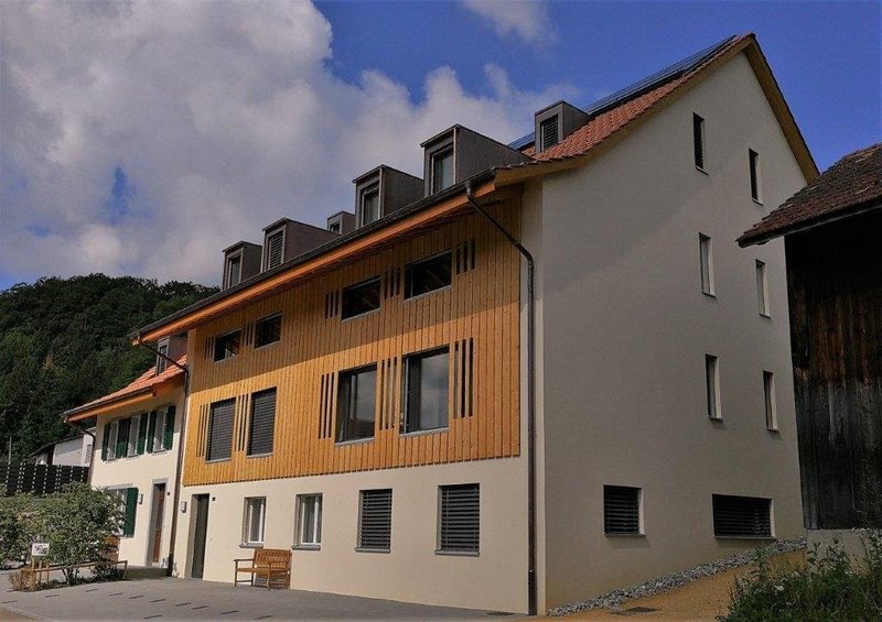 Foto 1 di Hinderdorf 20, Arboldswil