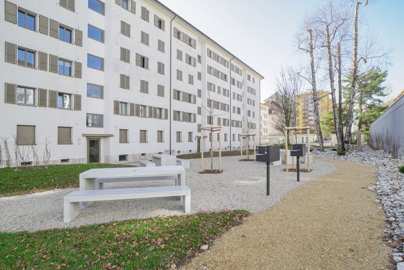 Photo 2 de Rue du Locle 10, La Chaux-de-Fonds