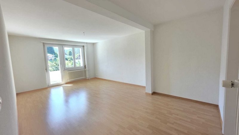 Foto 2 di Rue Girardet 21, Le Locle