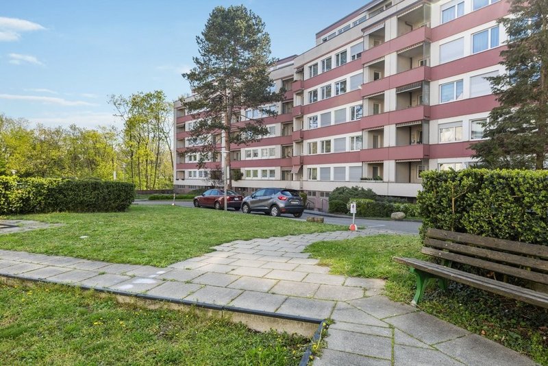 Photo 1 de Im Margarethental 13, Binningen