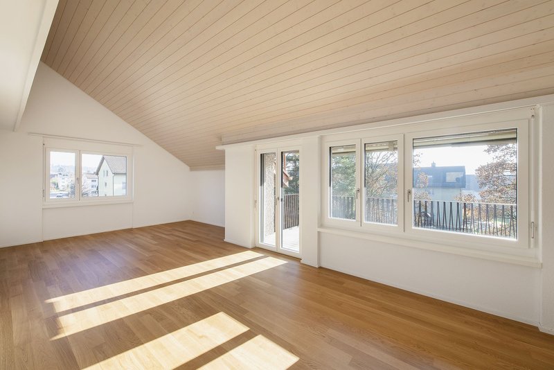 Foto 2 di Spranglenstrasse 46, Bassersdorf