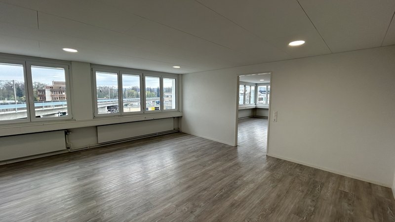 Foto 7 di Neue Winterthurerstrasse 30a, Dietlikon