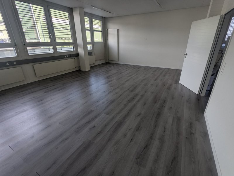 Foto 5 di Lerzenstrasse 27, Dietikon