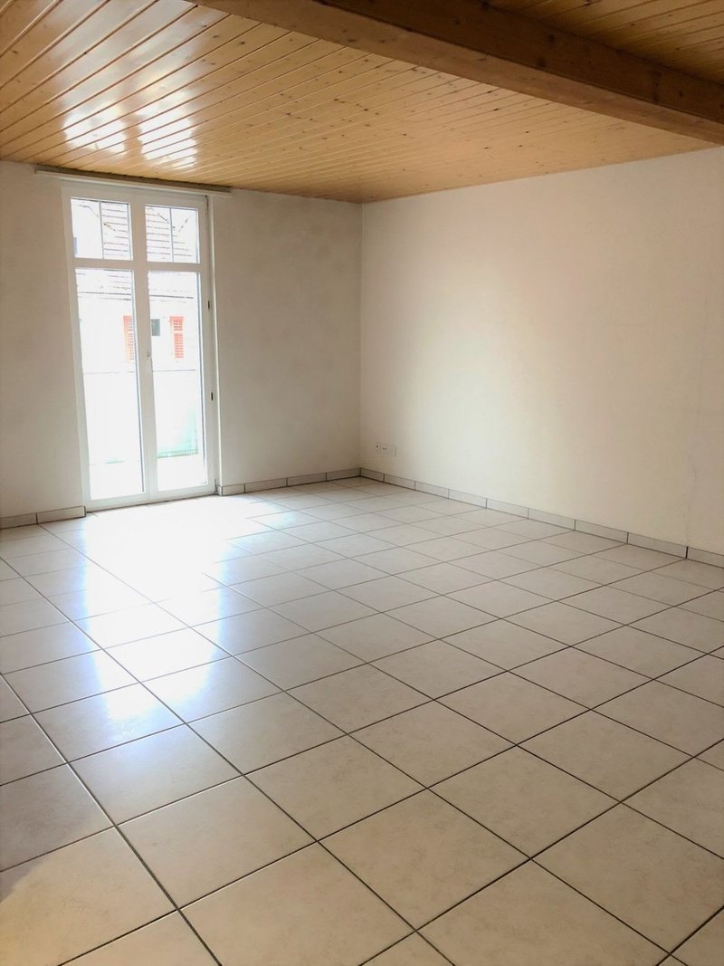 Photo 3 of Hauptstrasse 18, Welschenrohr
