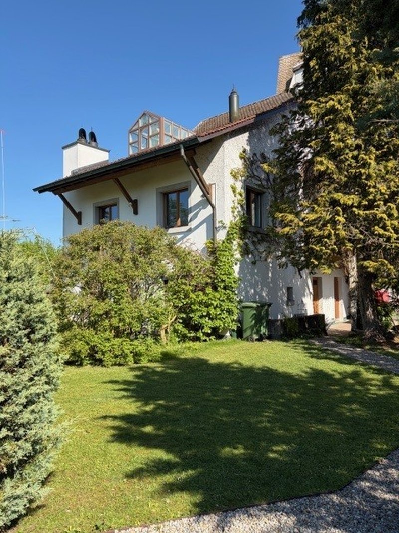 Photo 2 de Gossauerstrasse 4, Mönchaltdorf