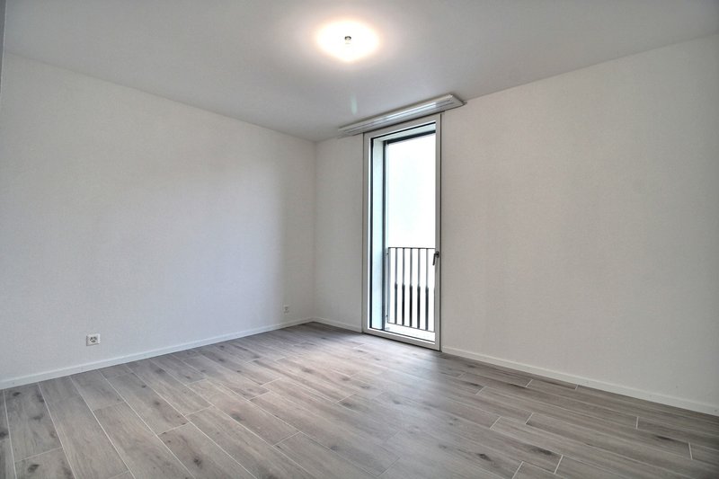 Foto 4 di Rue des Frères-Lumière 22, Marly
