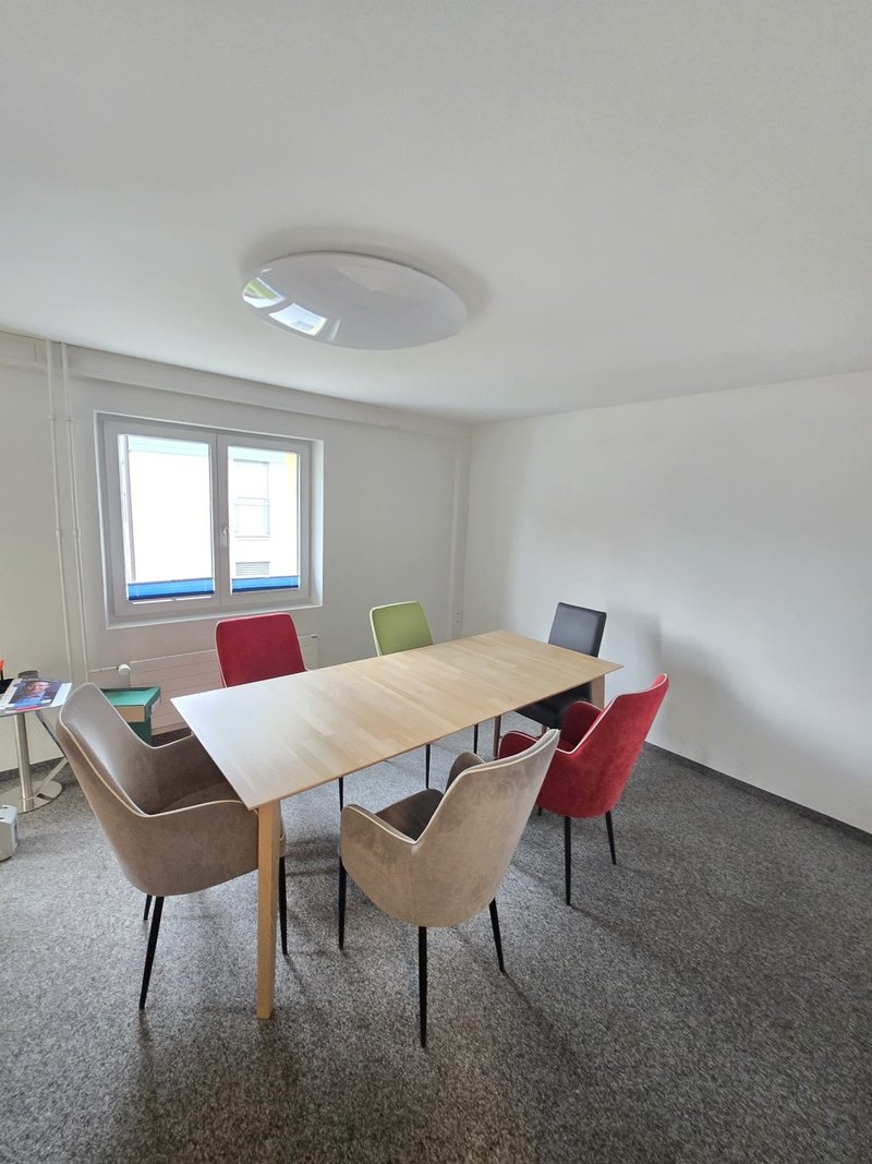 Foto 5 di Walderstrasse 22, Hinwil