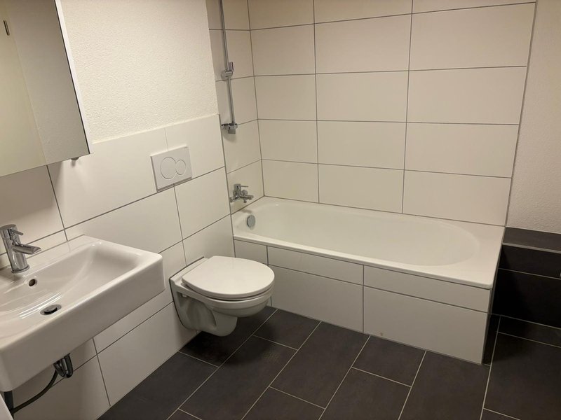 Foto 1 von Brunnadern