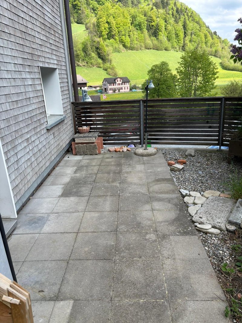 Foto 7 di Dorfstrasse 22, Brunnadern