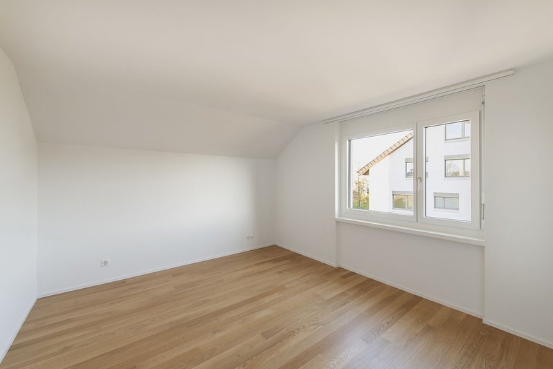 Foto 3 di Spranglenstrasse 44, Bassersdorf