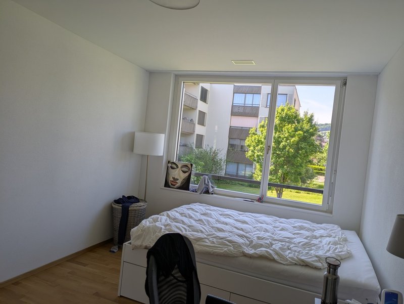 Foto 1 di Bergstrasse 22, Dietikon