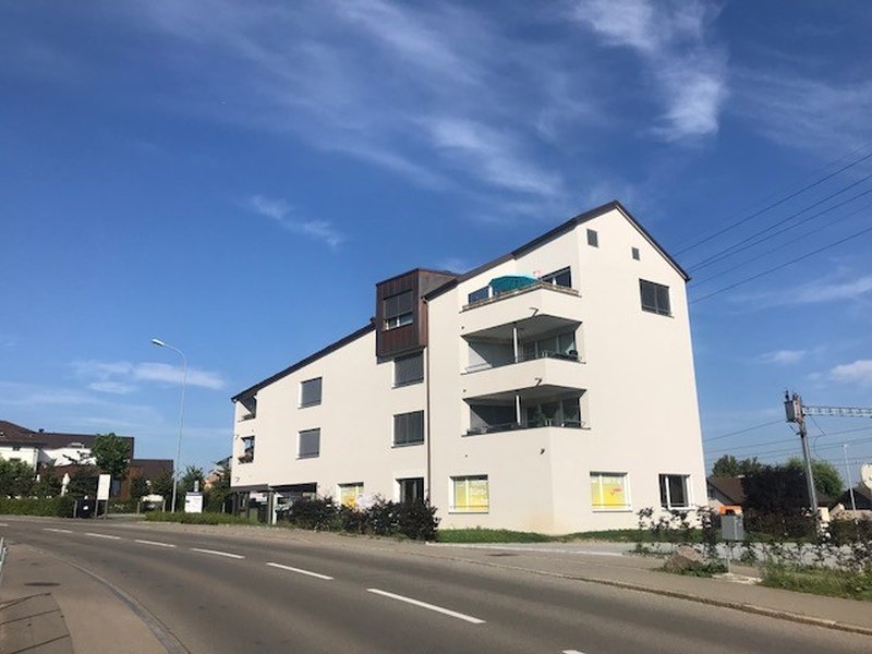 Foto 1 di Islikon