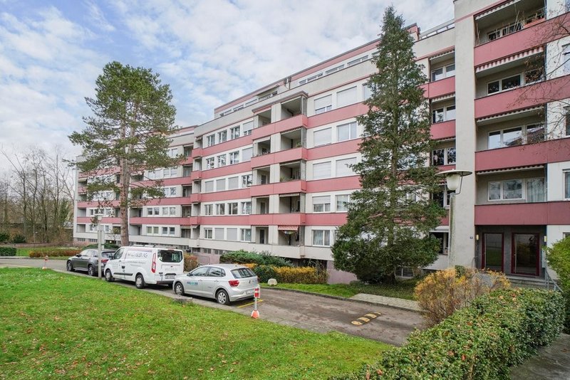 Foto 2 di Im Margarethental 13, Binningen