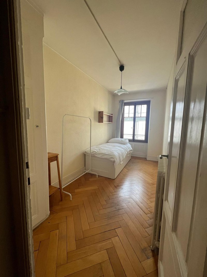 Foto 2 di Rue Daubin & Rue des Charmilles, Geneva