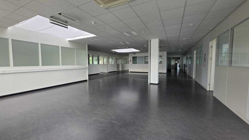 Foto 3 di Hôtel-de-Ville 101, La Chaux-de-Fonds