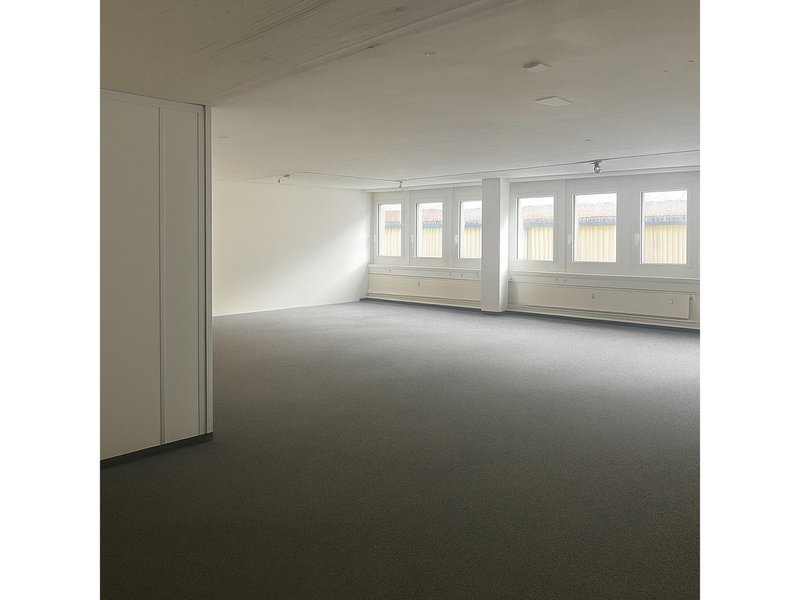 Foto 4 di Bruggacherstrasse 24, Fällanden