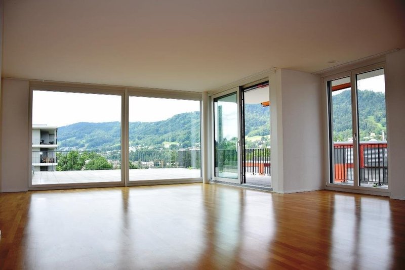 Foto 2 di Zürichstr. 73a, Adliswil