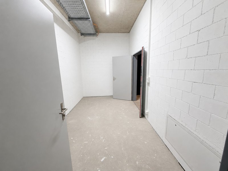 Foto 4 di Überlandstrasse 208, Dübendorf