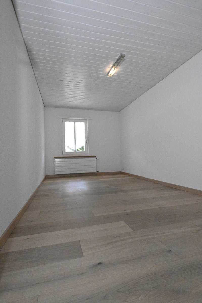 Foto 1 di Binzikerstrasse 50, Grüningen