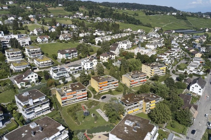 Photo 3 de Mooshaldenstrasse 40, Männedorf