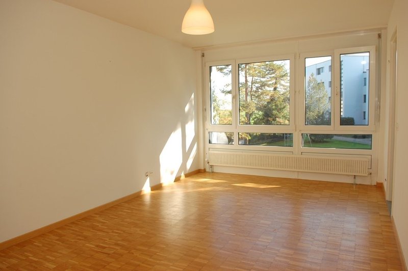 Photo 4 of Forchstrasse 101, Forch