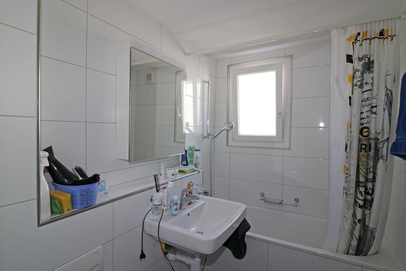 Foto 4 di Hinterdorf 8, Bühler