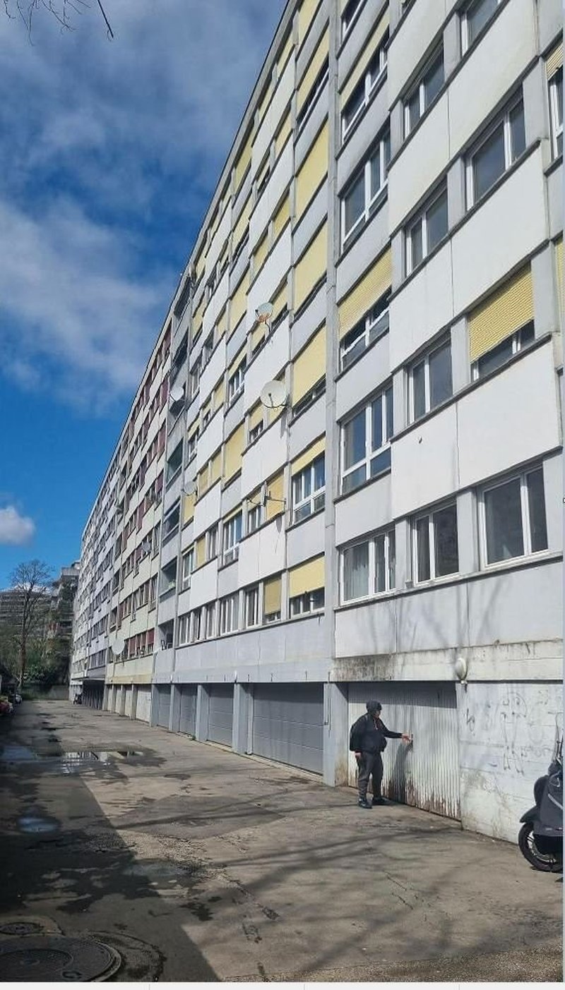 Foto 1 di Rue Liotard 63, Genève