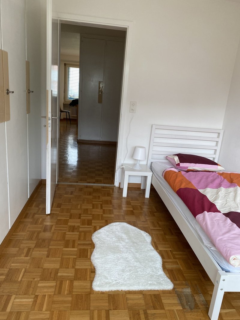 Foto 1 di Im Dreispitz 2, Glattbrugg