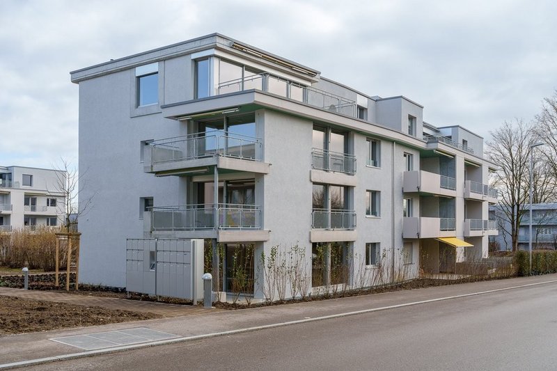 Foto 1 di Chlirietstrasse 5, Oberglatt ZH
