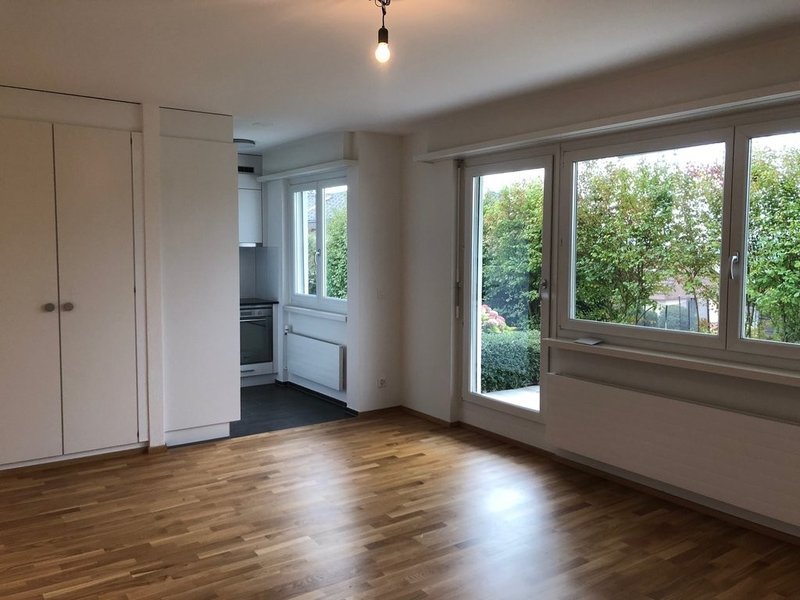 Photo 2 of Gehrrebenstrasse 8, Hedingen