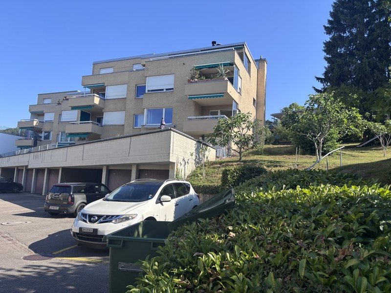 Photo 1 de Sonnenbergstrasse 30, Oberengstringen