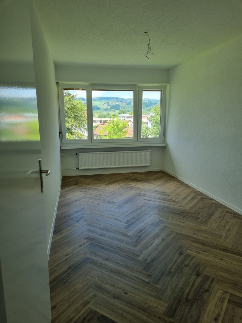 Photo 5 of Haltenstrasse 10, Neftenbach
