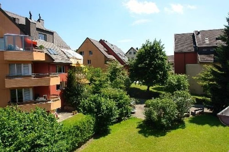 Foto 1 di Obstgartenstr. 12, Gattikon