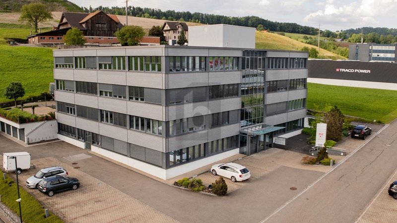 Foto 2 di Auf Anfrage, Baar