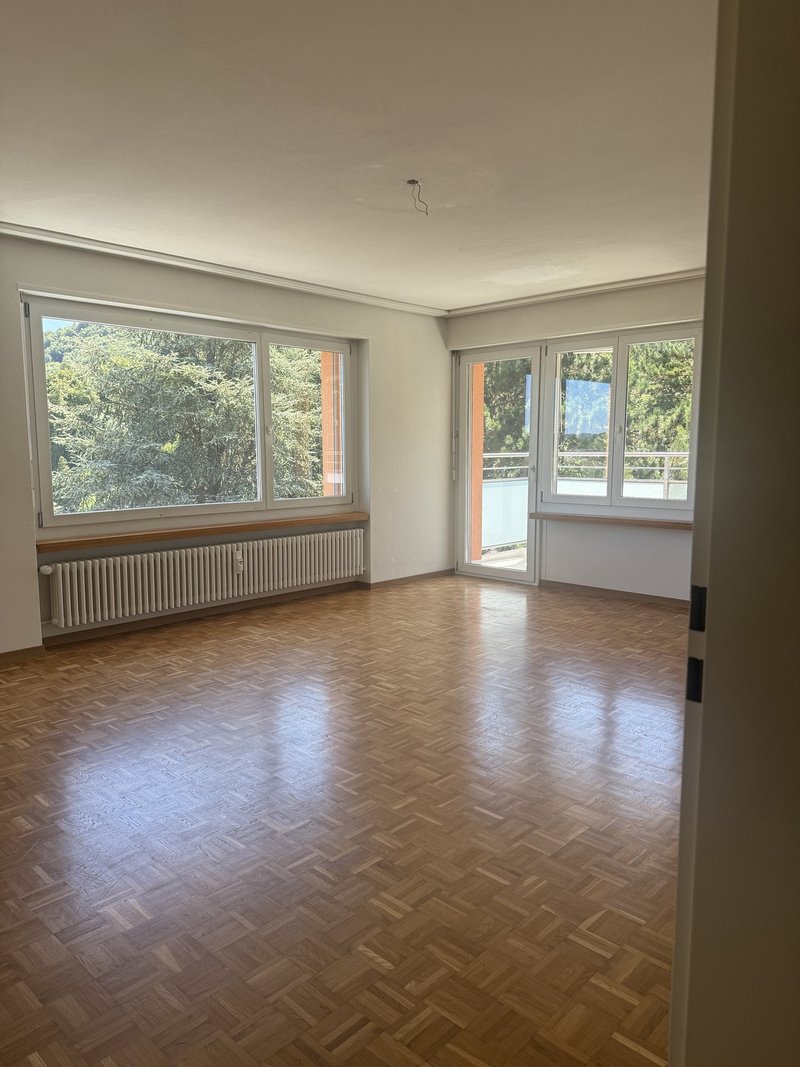 Foto 1 di Forenackerstrasse 6, Langwiesen