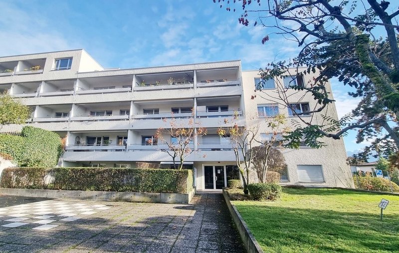 Foto 1 di Lutry