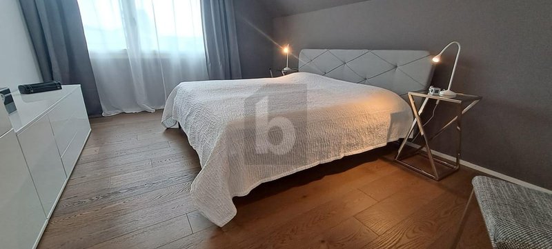 Photo 3 de Auf Anfrage, Abtwil AG
