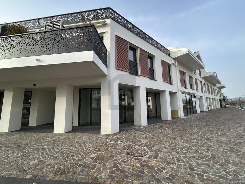 Foto 1 di Sur demande, Denges